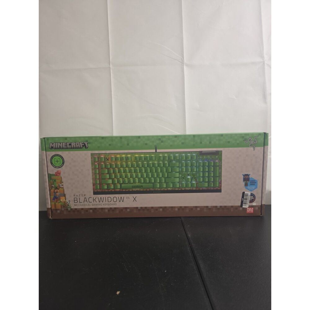 Razer BlackWidowV4 X Gaming Keyboard Green Switch - Minecraft Edition:
